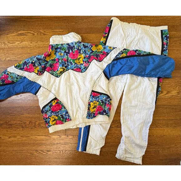 Vintage Womens' 80s/90s Floral Nylon Tracksuit Size M/L - Picture 7 of 11